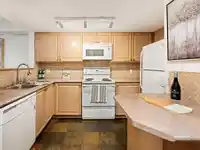 2 4335 NORTHLANDS BOULEVARD - thumbnail 6