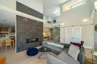 10960 ROSECROFT CRESCENT - thumbnail 3