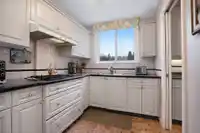 1620 PARKWAY BOULEVARD - thumbnail 8