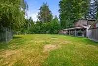 24089 LOUGHEED HIGHWAY - thumbnail 9