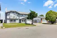 32745 OKANAGAN DRIVE - thumbnail 5