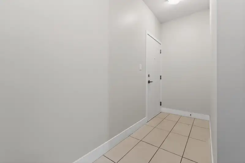 311 5955 IONA DRIVE - photo 4 of 38