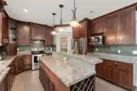 7043 197B STREET - thumbnail 16