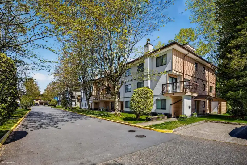 101 7120 133 STREET - photo 1 of 36