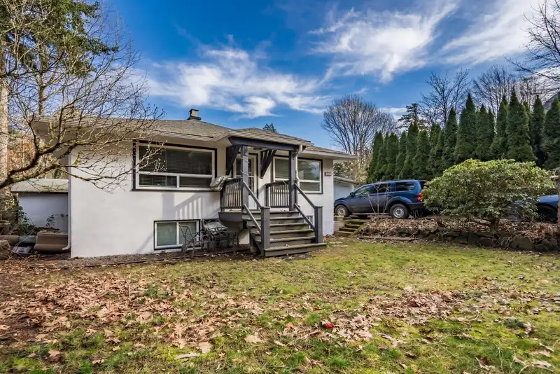 621 WATER AVENUE - photo 1 of 37