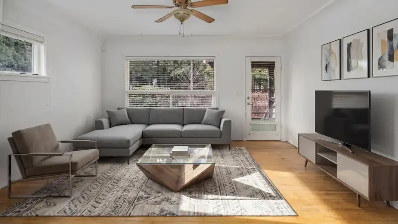 621 WATER AVENUE - photo 4 of 37