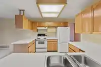 39 3115 TRAFALGAR STREET - thumbnail 14