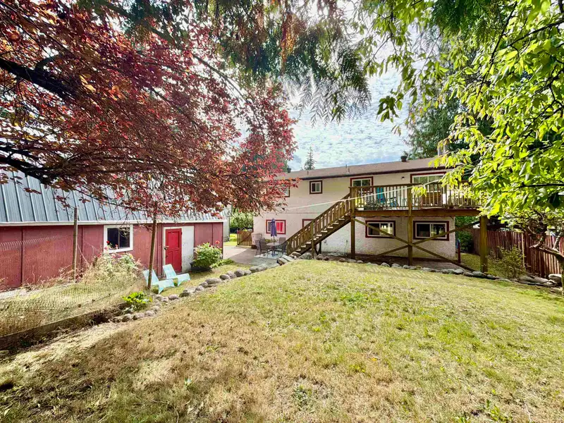 1044 FIRCREST ROAD - photo 3 of 35