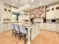 20133 2 AVENUE - thumbnail 4