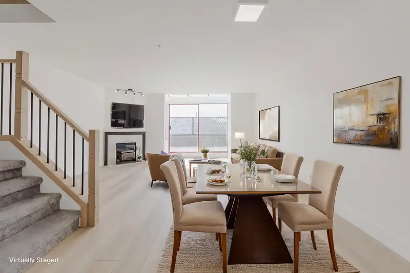 209 22356 MCINTOSH AVENUE - photo 3 of 40