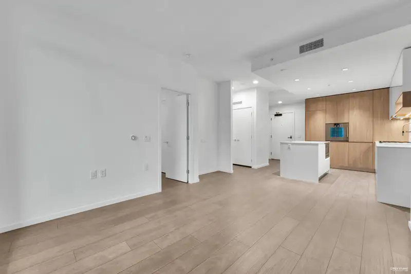521 6300 MINORU BOULEVARD - photo 3 of 33