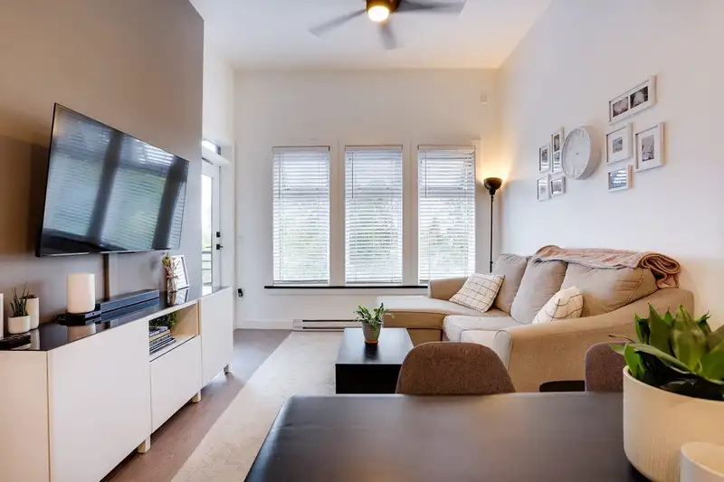 408 20062 FRASER HIGHWAY - photo 4 of 20