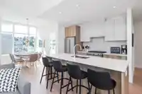 702 258 NELSON'S COURT - thumbnail 1
