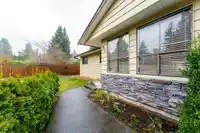 4453 201 STREET - thumbnail 4