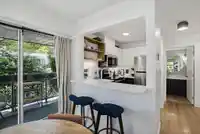 206 2388 TRIUMPH STREET - thumbnail 8