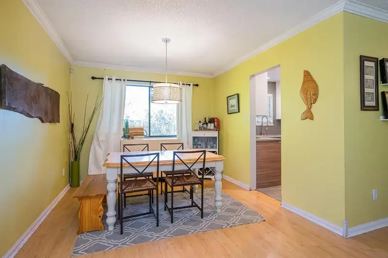 14603 101A AVENUE - photo 4 of 26