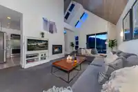 204 4865 PAINTED CLIFF ROAD - thumbnail 20