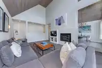 204 4865 PAINTED CLIFF ROAD - thumbnail 3