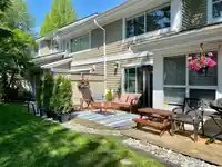 30 650 ROCHE POINT DRIVE - thumbnail 1
