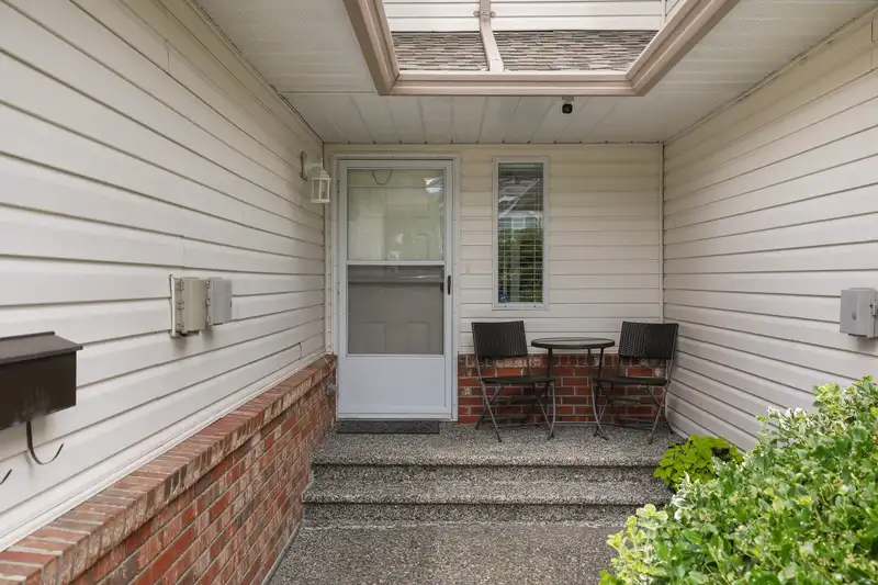 1 45365 WATSON ROAD - photo 4 of 33