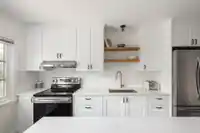 106 COLLEGE COURT - thumbnail 13