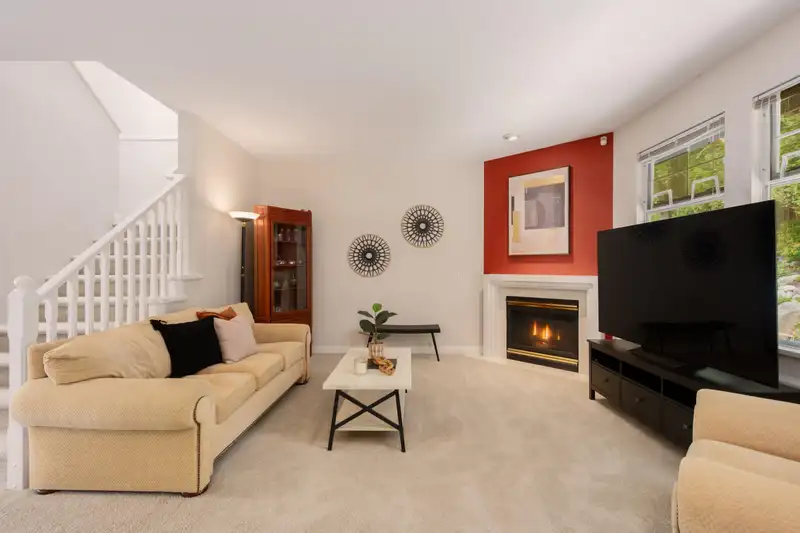 112 2979 PANORAMA DRIVE - photo 4 of 40