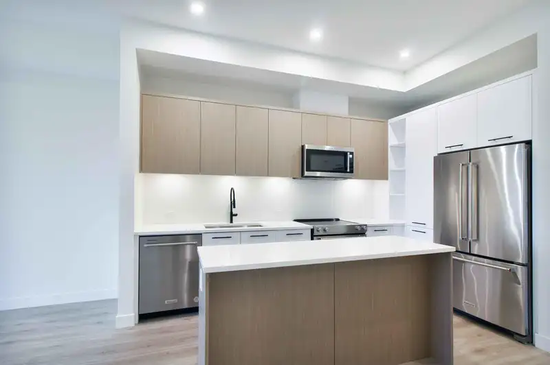 411 2620 152 STREET - photo 1 of 30