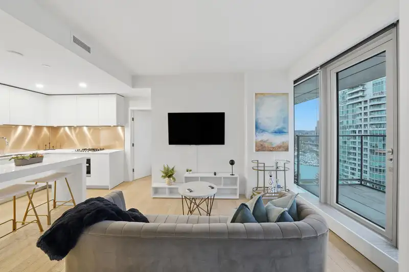 2506 1480 HOWE STREET - photo 4 of 40