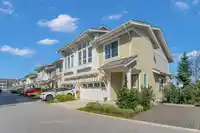 12B 5551 ADMIRAL WAY - thumbnail 2