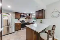 205 7162 133A STREET - thumbnail 14