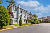 205 7162 133A STREET - thumbnail 4