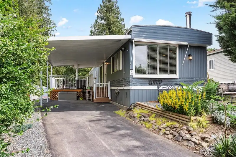 30 2035 MARTENS STREET - photo 2 of 25