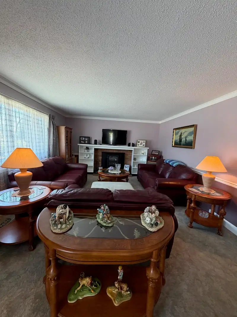 3803 WELLINGTON STREET - photo 3 of 17