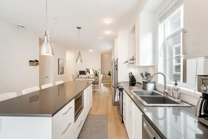 70 20857 77A AVENUE - photo 4 of 36