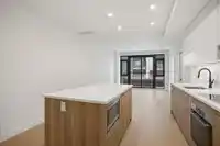 304 8398 OAK STREET - thumbnail 7