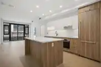 304 8398 OAK STREET - thumbnail 9