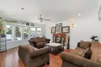 8724 128 STREET - thumbnail 3