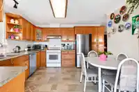 1056 WALLS AVENUE - thumbnail 10