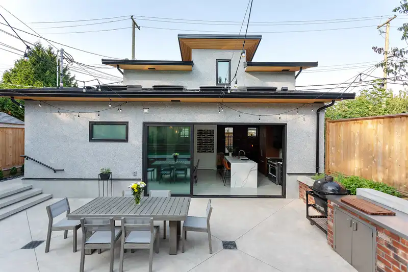 2161 E 20TH AVENUE - photo 3 of 32