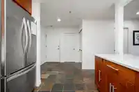 405 1000 BOWRON COURT - thumbnail 11