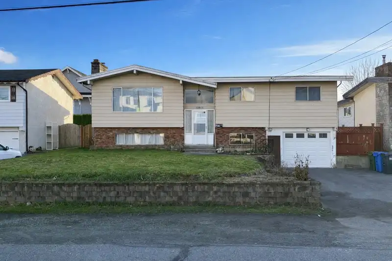 32052 MELMAR AVENUE - photo 2 of 39