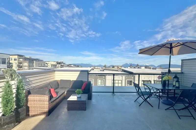 15 20852 78B AVENUE - photo 1 of 40