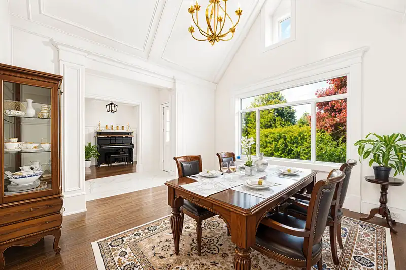13062 15A AVENUE - photo 2 of 33