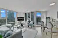 502 455 BEACH CRESCENT - thumbnail 2