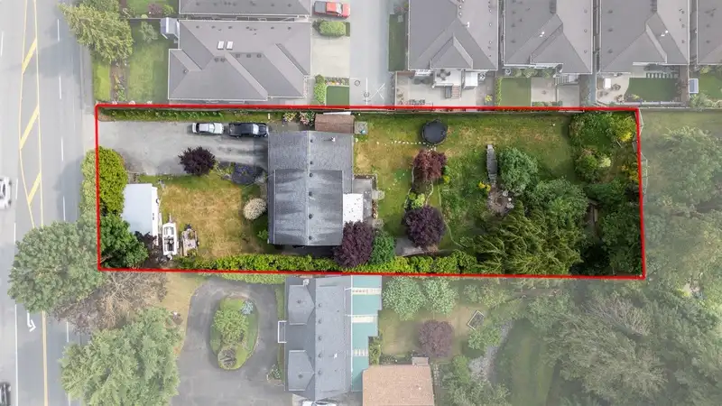 6595 VEDDER ROAD - photo 1 of 25