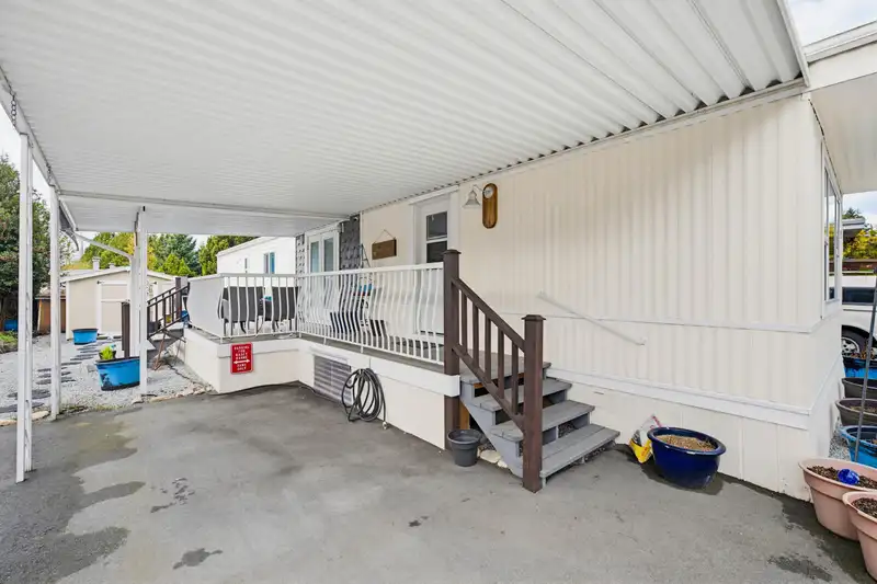182 3665 244 STREET - photo 4 of 37