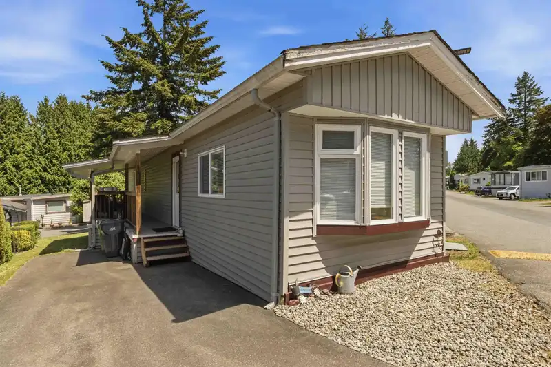 63 24330 FRASER HIGHWAY - photo 1 of 34