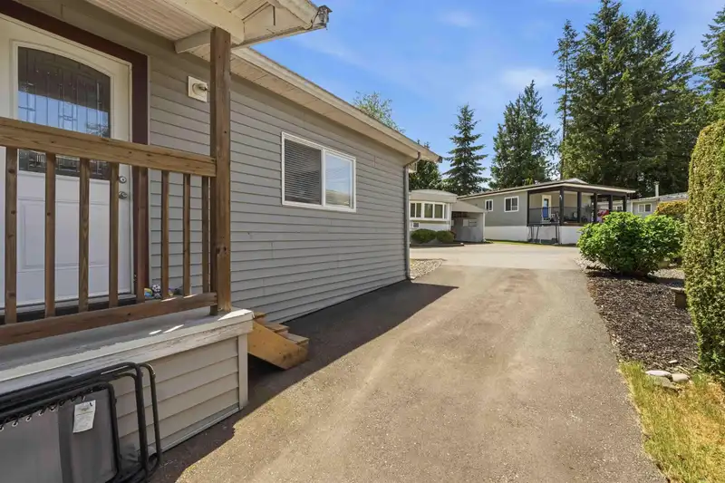 63 24330 FRASER HIGHWAY - photo 2 of 34
