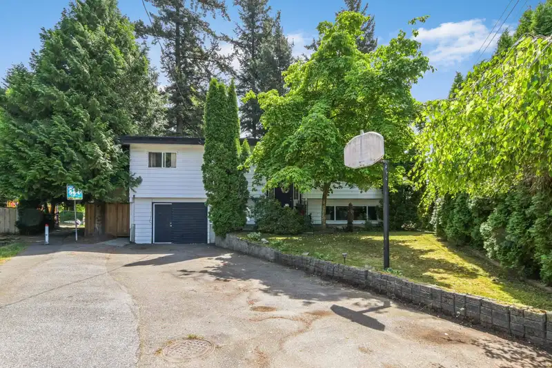 31868 CARLSRUE AVENUE - photo 1 of 33