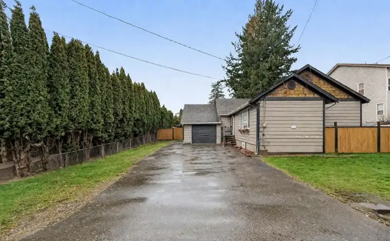 33056 CHERRY AVENUE - photo 1 of 17